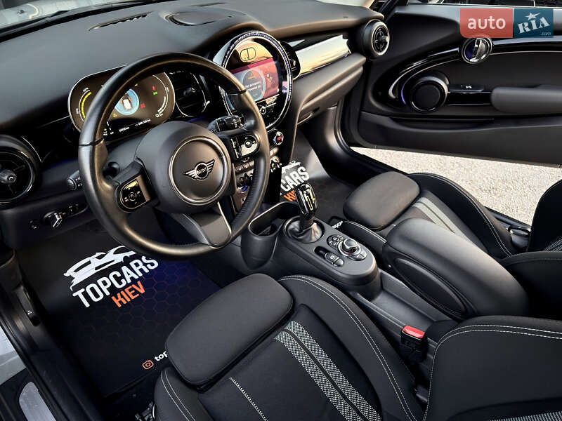Хэтчбек MINI Cooper 2022 в Киеве