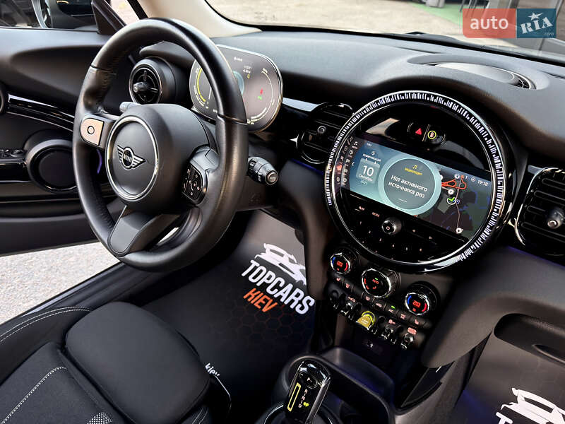 Хэтчбек MINI Cooper 2022 в Киеве