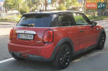 Хетчбек MINI Cooper 2014 в 