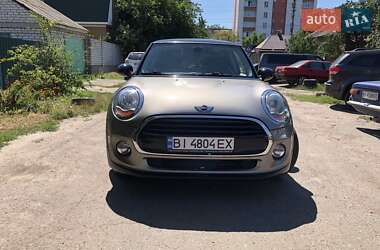 Хэтчбек MINI Cooper 2017 в Кременчуге