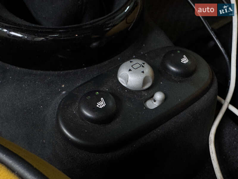 Хэтчбек MINI Cooper 2003 в Киеве фото 47 Хэтчбек MINI Cooper 2003 в Киеве