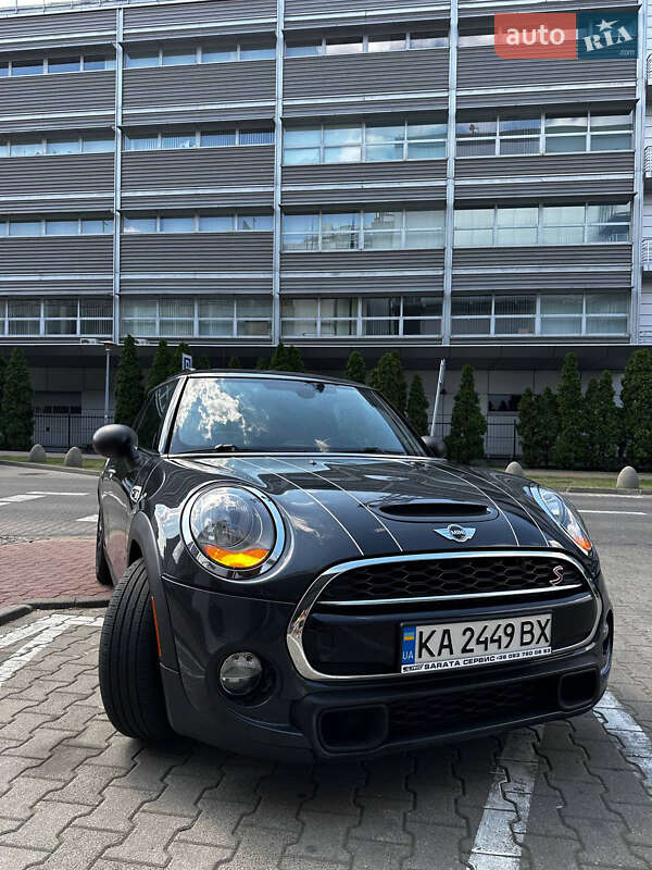 Хэтчбек MINI Cooper 2015 в Львове