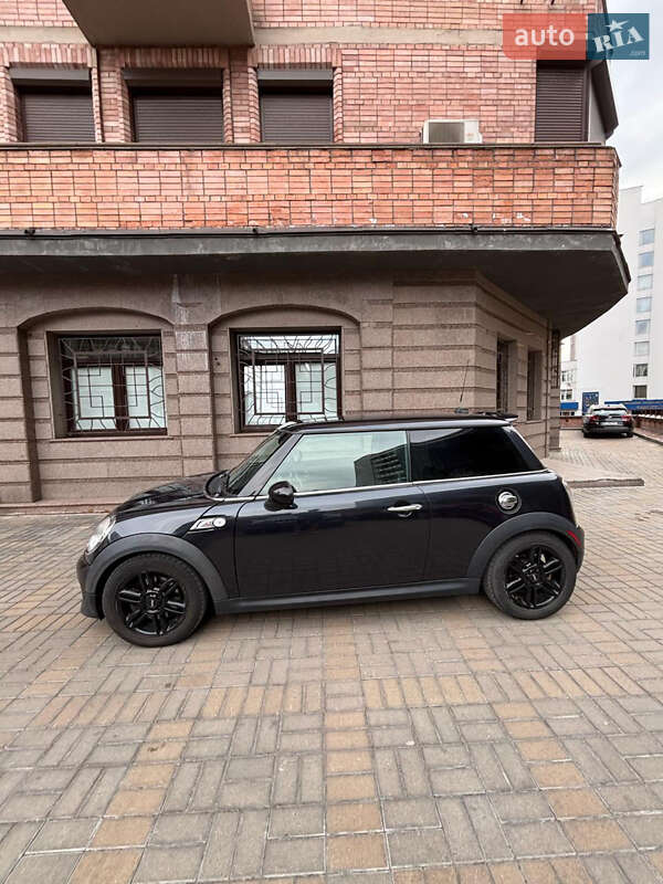 Хэтчбек MINI Cooper 2012 в Киеве
