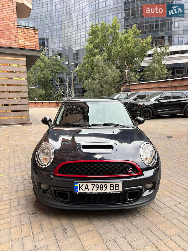 Хэтчбек MINI Cooper 2012 в Киеве