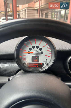 Хетчбек MINI Cooper 2012 в 