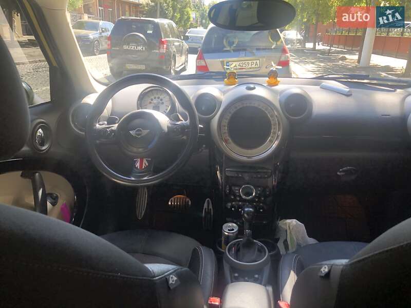 Внедорожник / Кроссовер MINI Cooper 2010 в Одессе