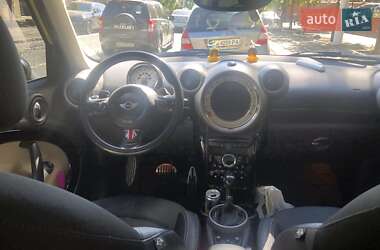 Позашляховик / Кросовер MINI Cooper 2010 в 