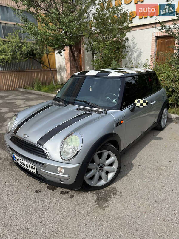 Хэтчбек MINI Cooper 2003 в 