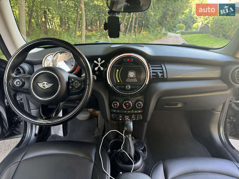 Хэтчбек MINI Cooper 2017 в Киеве фото 8 Хэтчбек MINI Cooper 2017 в Киеве