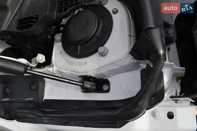 Хэтчбек MINI Cooper 2023 в Житомире фото 58 Хэтчбек MINI Cooper 2023 в Житомире