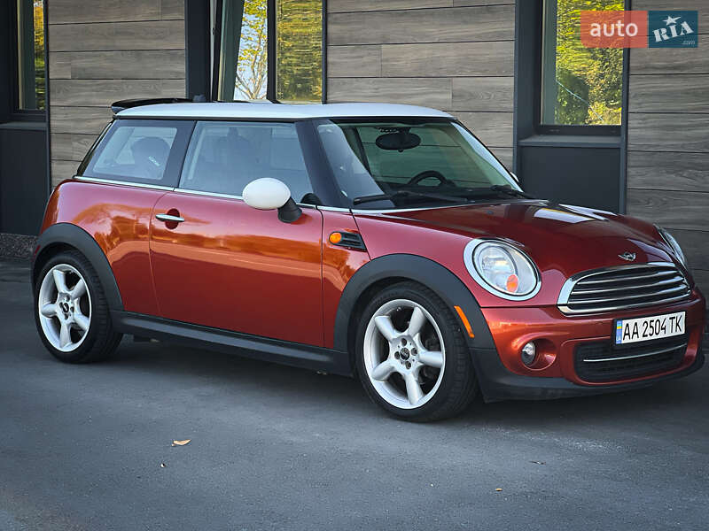 Хэтчбек MINI Cooper 2011 в Киеве