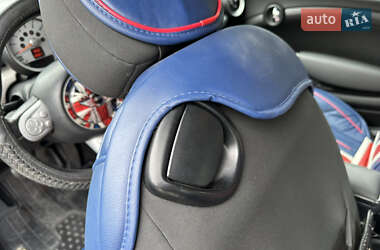 Хэтчбек MINI Cooper 2009 в 