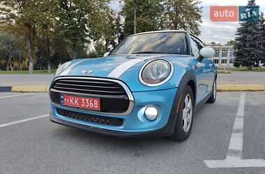 Хэтчбек MINI Cooper 2016 в Киеве
