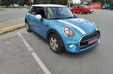 Хэтчбек MINI Cooper 2016 в 