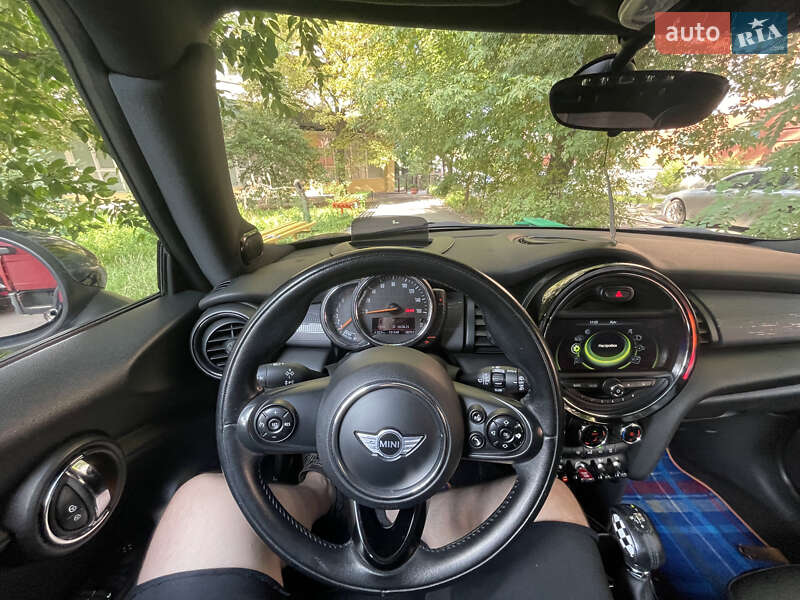 Хэтчбек MINI Cooper 2014 в Киеве