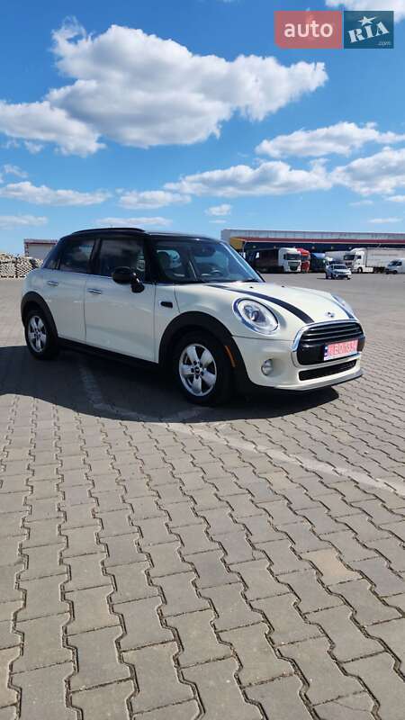 Хэтчбек MINI Cooper 2016 в Одессе