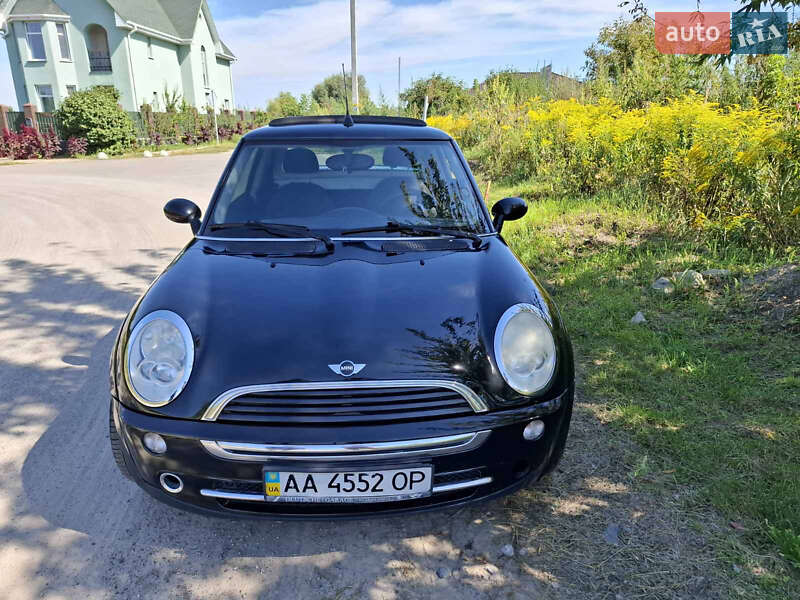 Хэтчбек MINI Cooper 2006 в Киеве