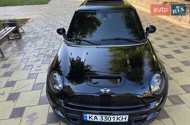 Хэтчбек MINI Cooper 2013 в 