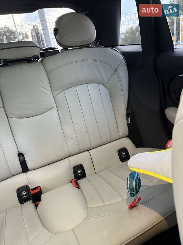 Хэтчбек MINI Cooper 2018 в Киеве