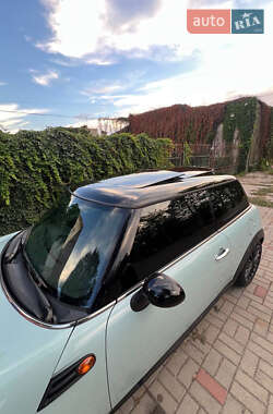 Хетчбек MINI Cooper 2011 в 