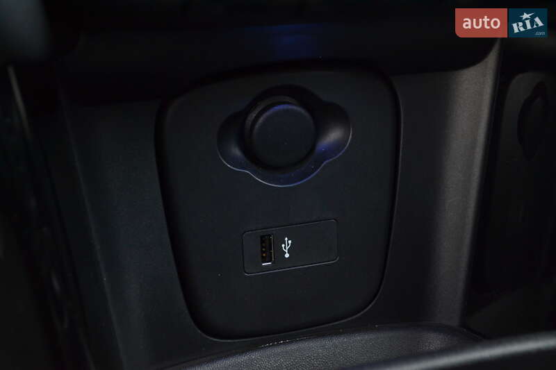 Хэтчбек MINI Cooper 2023 в Житомире фото 49 Хэтчбек MINI Cooper 2023 в Житомире