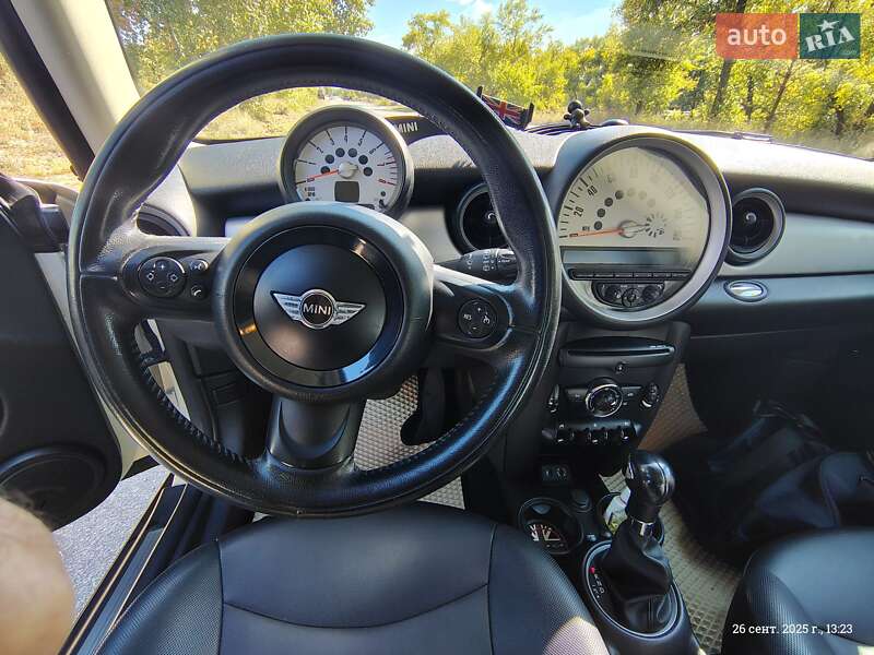 Хетчбек MINI Cooper 2013 в Кам'янському