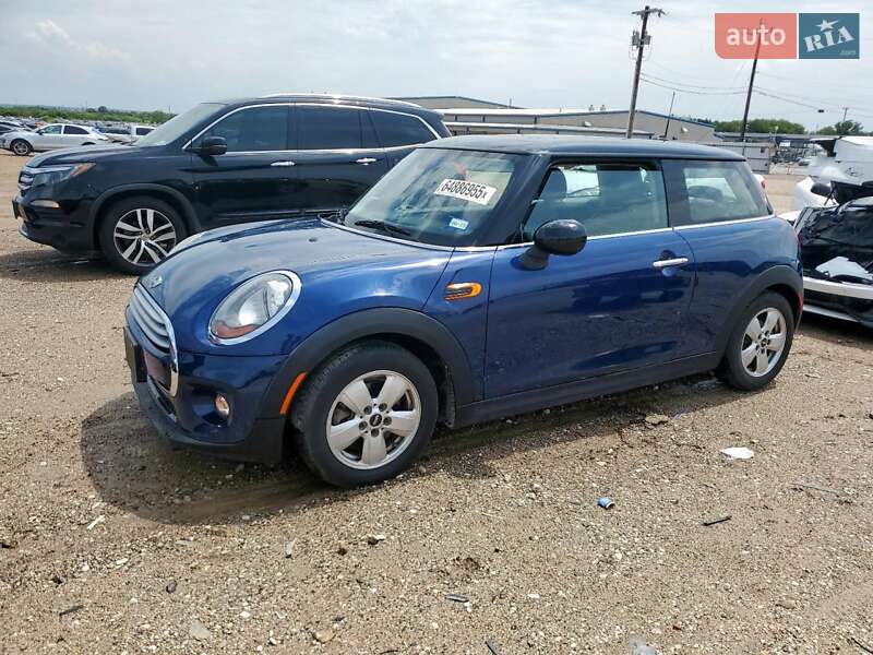 Хетчбек MINI Cooper 2015 в 