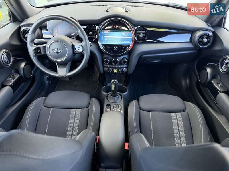 Хэтчбек MINI Cooper 2022 в Хмельницком