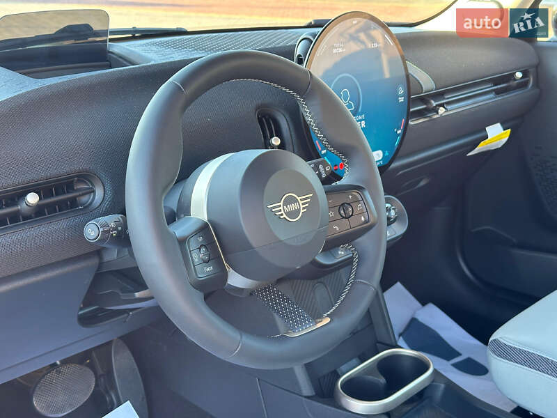 Хэтчбек MINI Cooper 2025 в Киеве