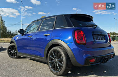 Хетчбек MINI Cooper 2020 в 