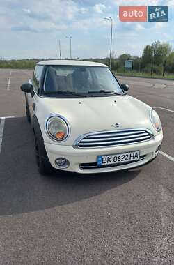 Хэтчбек MINI Cooper 2009 в Ровно