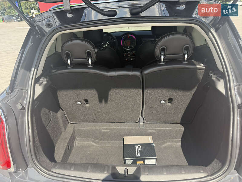 Хэтчбек MINI Cooper 2016 в Виннице фото 16 Хэтчбек MINI Cooper 2016 в Виннице
