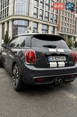 Хэтчбек MINI Cooper 2019 в 