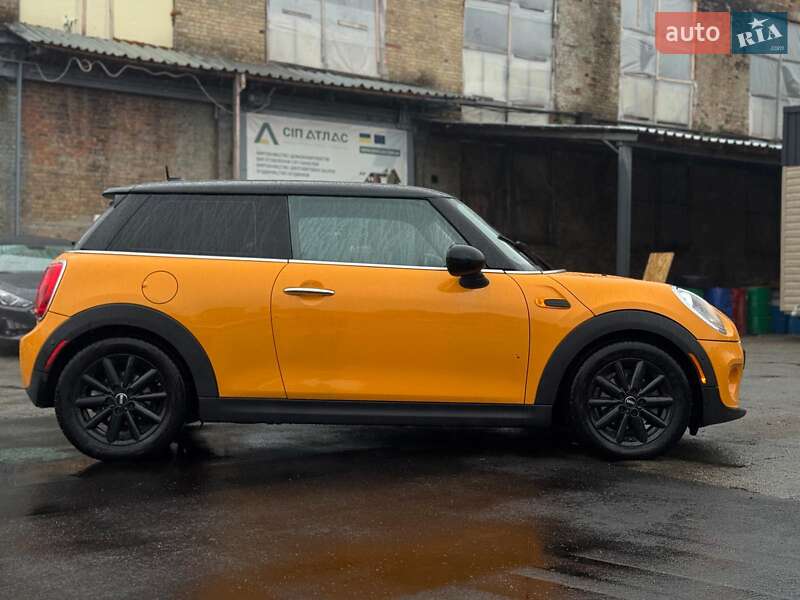 Хэтчбек MINI Cooper 2014 в Киеве