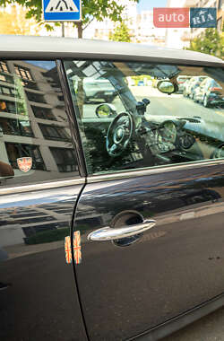 Хетчбек MINI Cooper 2006 в 