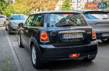 Хетчбек MINI Cooper 2006 в 