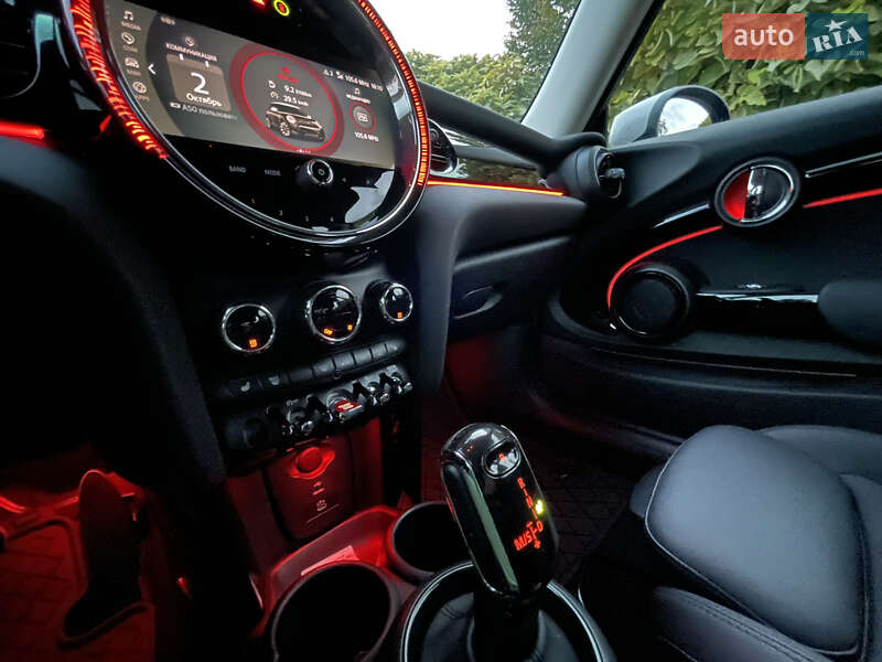 Хэтчбек MINI Cooper 2022 в Запорожье
