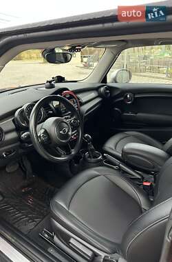 Хэтчбек MINI Cooper 2015 в 