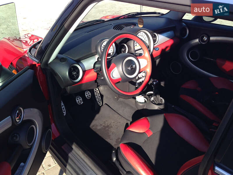 Хэтчбек MINI Cooper 2008 в Кривом Роге