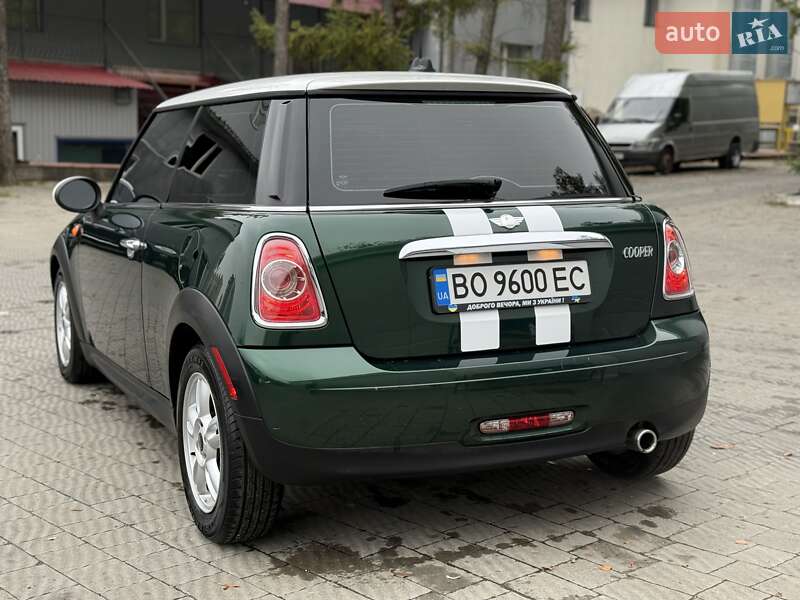 Хэтчбек MINI Cooper 2011 в Тернополе