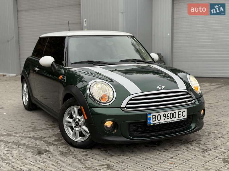 Хэтчбек MINI Cooper 2011 в Тернополе