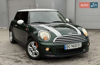 Хетчбек MINI Cooper 2011 в 