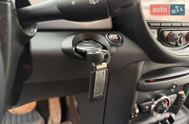 Хетчбек MINI Cooper 2011 в 