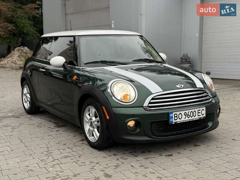 Хэтчбек MINI Cooper 2011 в Тернополе