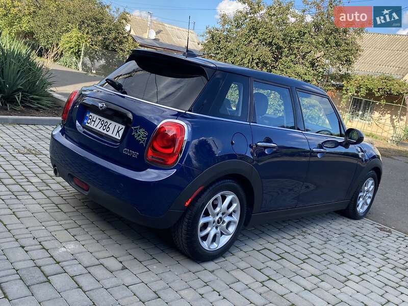 Хэтчбек MINI Cooper 2017 в Одессе