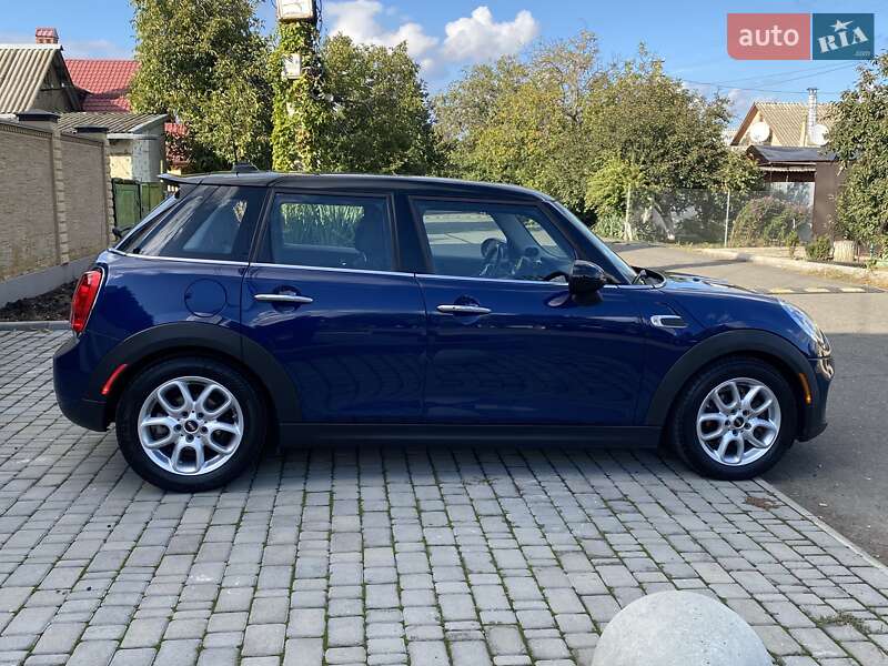 Хэтчбек MINI Cooper 2017 в Одессе