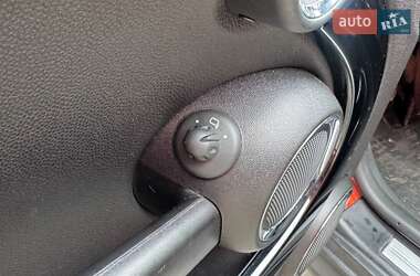 Хетчбек MINI Cooper 2011 в 