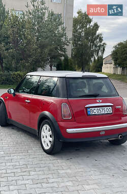 Хетчбек MINI Cooper 2002 в 