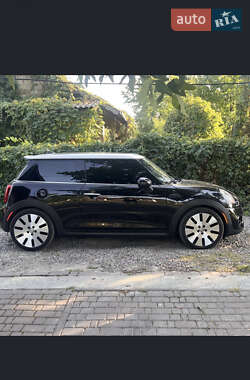 Хэтчбек MINI Cooper 2014 в Киеве