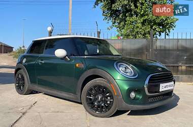 Хэтчбек MINI Cooper 2016 в Киеве